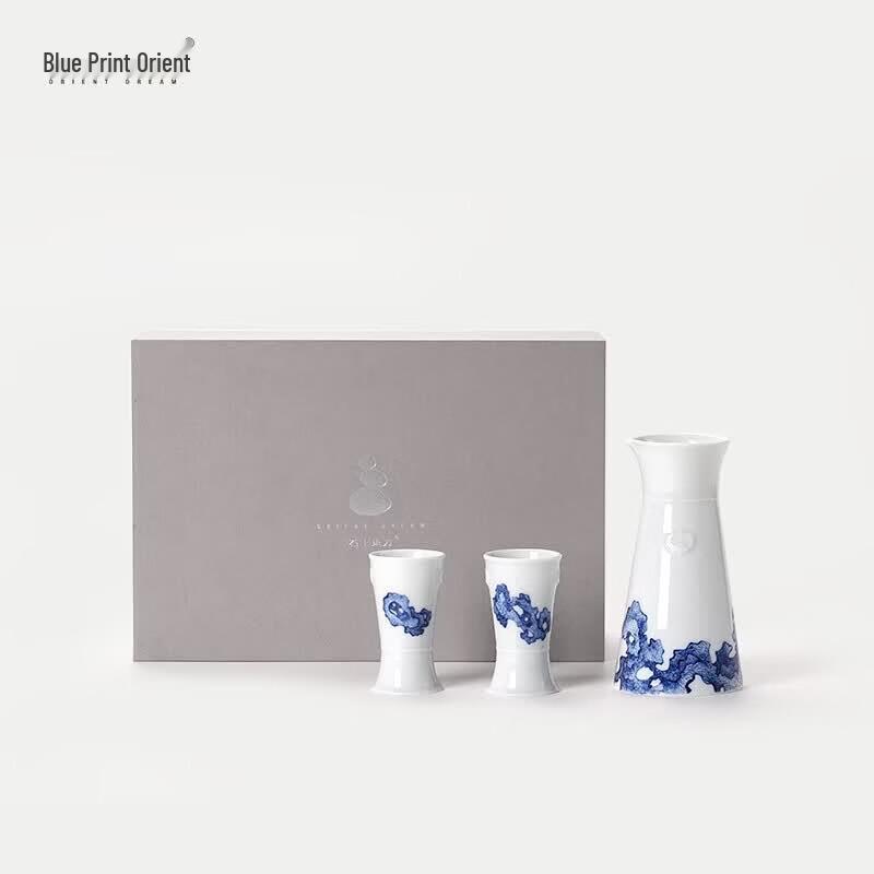 Oriental Taihu Stone Blue Print Liquor Set