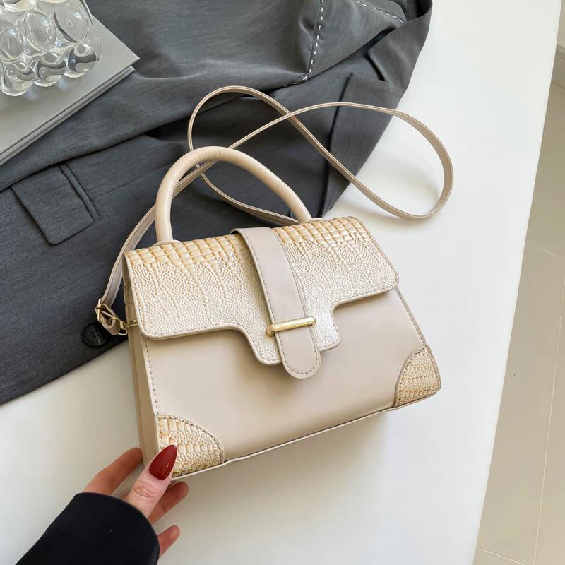 Ladies bag versatile new fashion handbag new fashion shoulder messenger bag 2025 spring small square bag