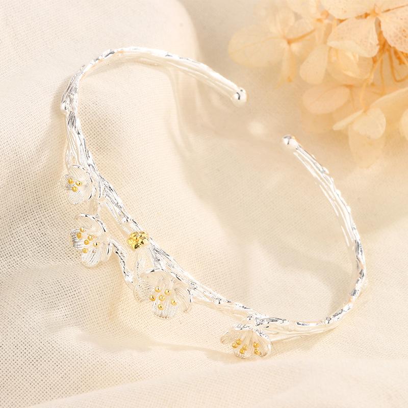 Vintage Plum Blossom Branch Open Cuff Bracelet With 3D Relief Fresh Design Romantic Gift For Her