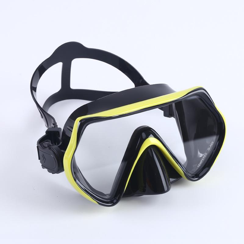 Large Frame Anti-Fog Diving Mask with Tempered Glass and Nose Clip for Adults