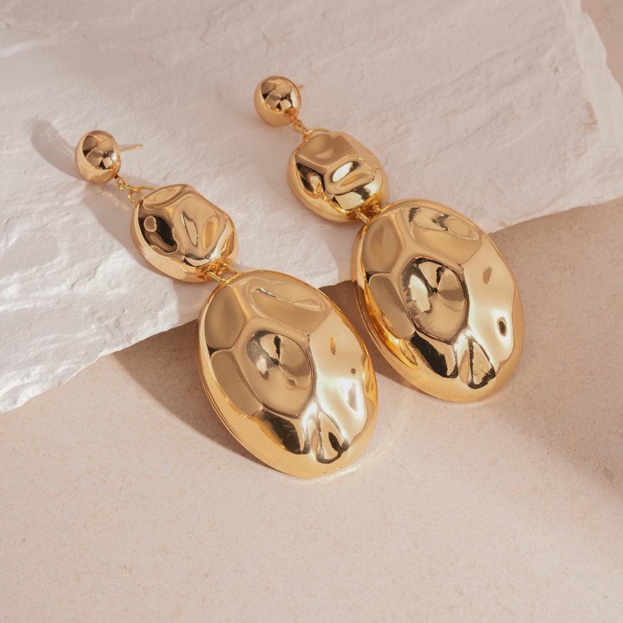 High-End European & American Metal Oval Earrings and Necklace Set - Simple Clavicle Chain for Women