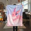 Roztomilá deka s potiskem Eevee z flanelu, Vysoce kvalitní, Pohodlná pro všechna roční období, Domácí dekorace, Teplo a pohodlí
