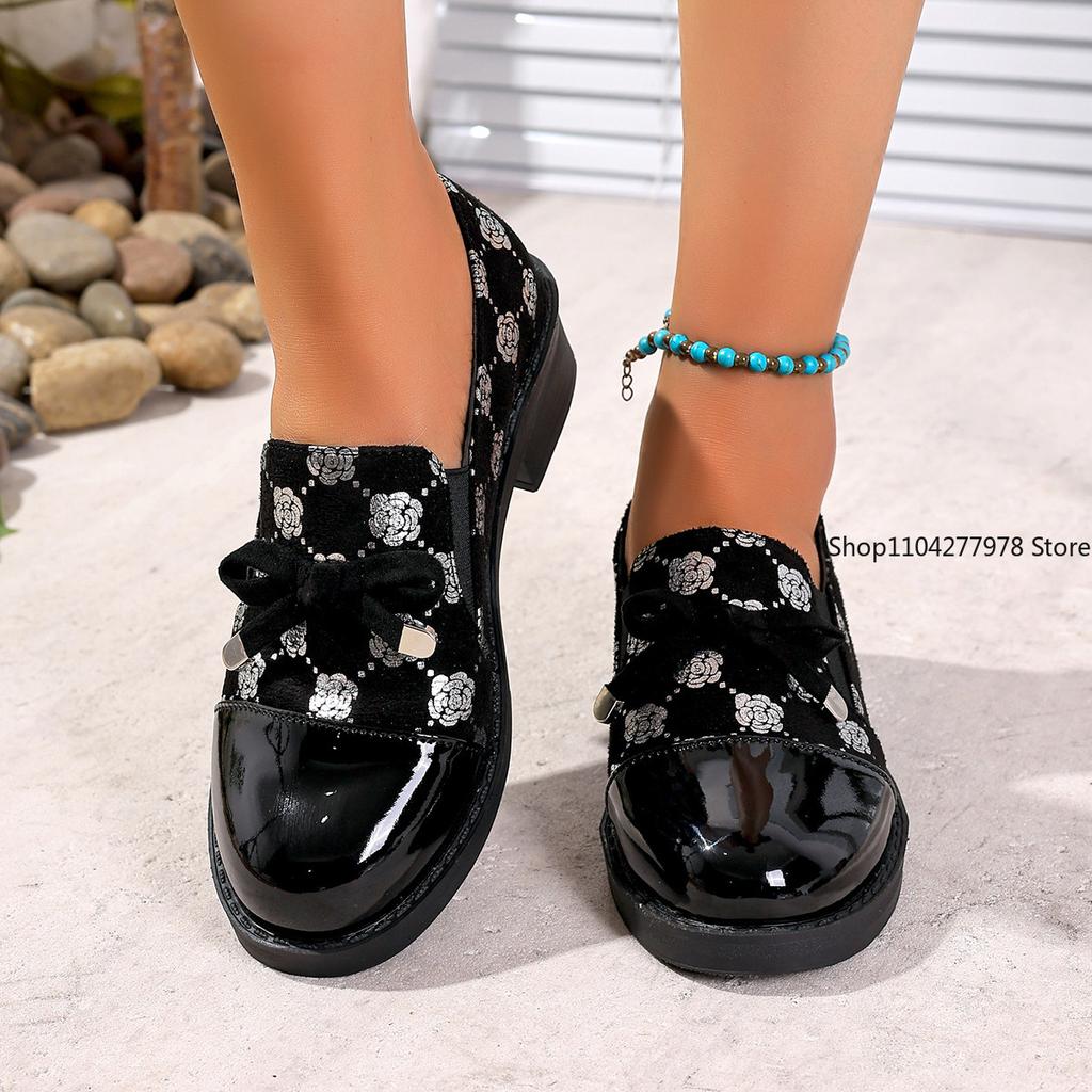 Fashion Large Size Loafers 2025 Spring and Summer New Temperament Casual Light Mouth Sequin Printing Sweet Pumps Female Leather Shoes