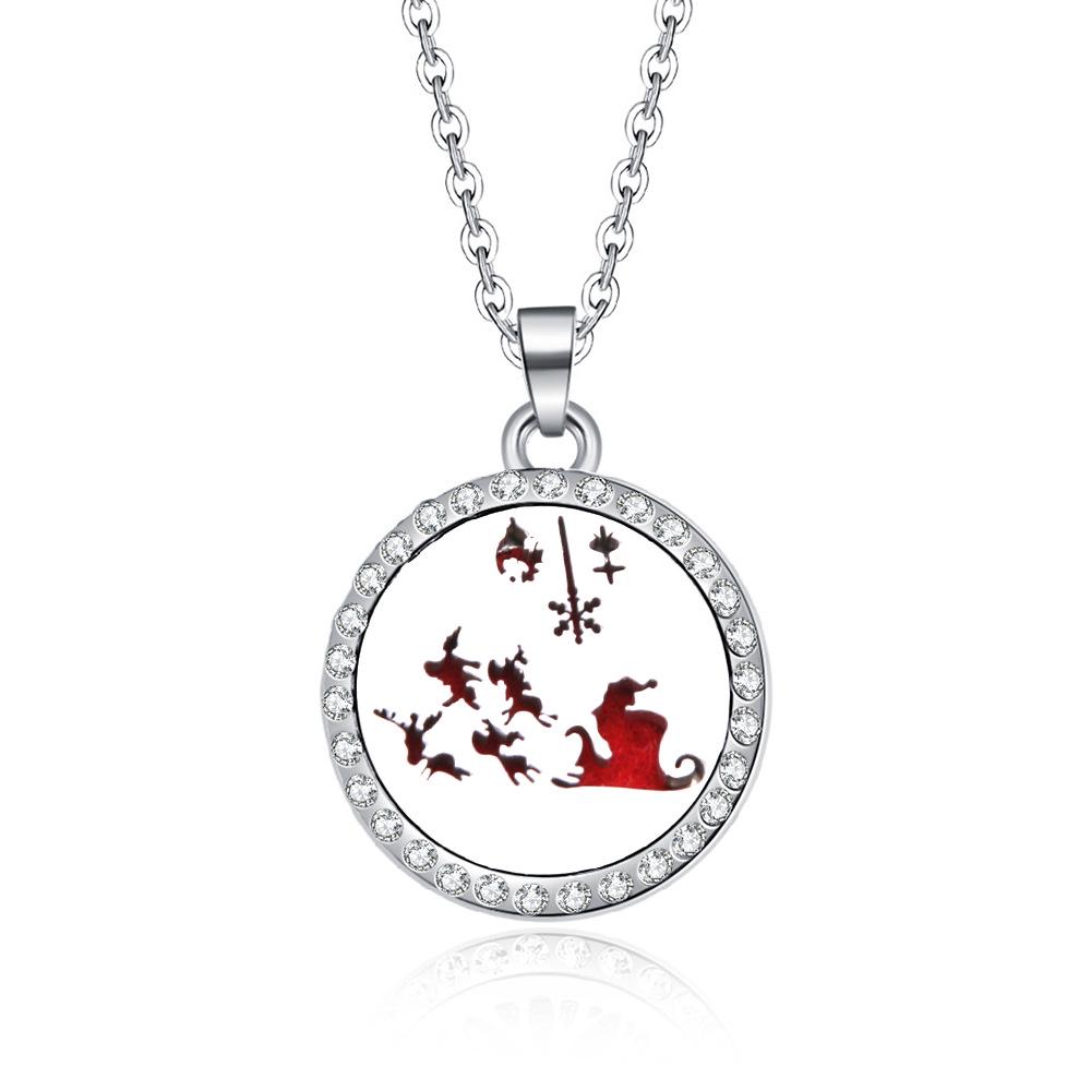 In-Stock Aromatherapy Hollow Diamond Pendant Necklace