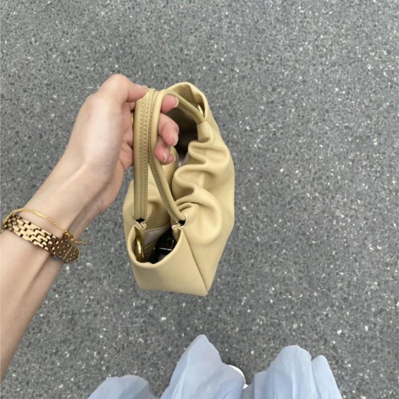 Fashion Solid Color Pleated Cloud Shoulder Bag Women Cute Leather Small Capacity Handbag Ladies Daily Commute Crossbody Bag Chic