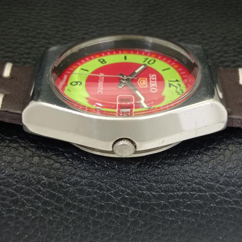 JAPAN 6309A VINTAGE SEIKO 5 AUTOMATIC MENS RED COLOR DIAL WATCH a702726-1 R210-a702726