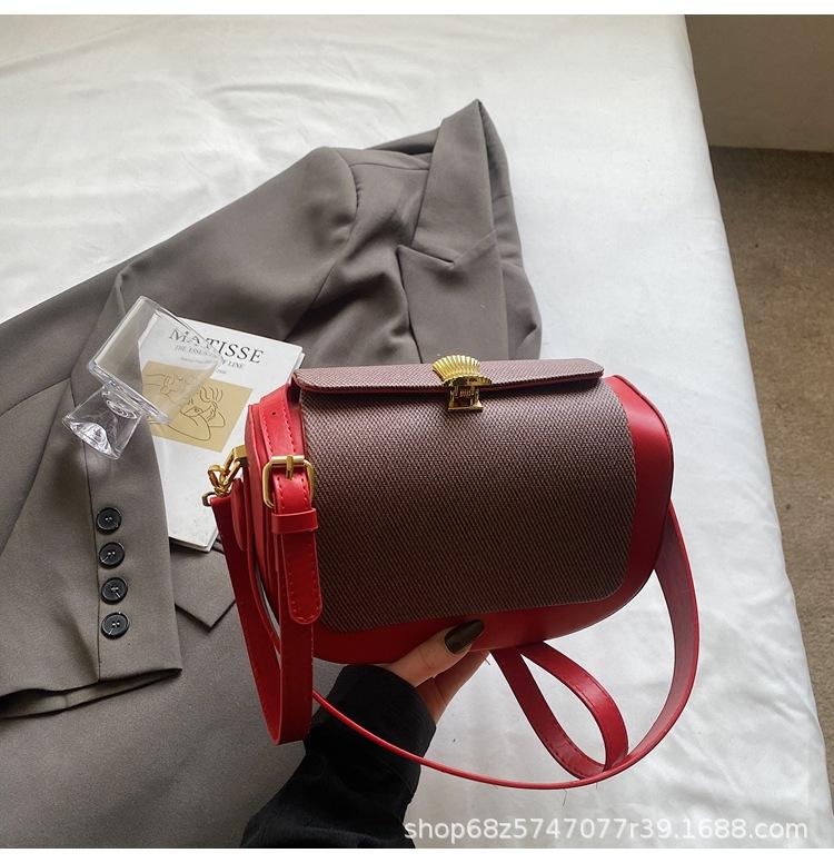 Internet celebrity box women's bag 2025 new Korean version small square bag niche design underarm contrasting color portable underarm bag