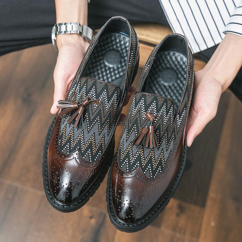 

Мужская обувь большого размера, новые повседневные кожаные туфли, модные туфли из резной ткани с бахромой на подошве 47