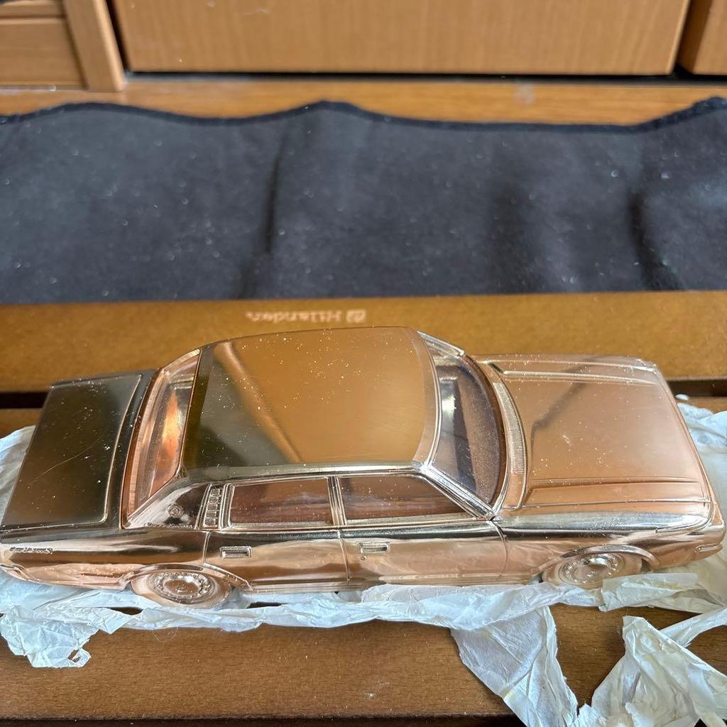 Used Toyota CROWN with original box