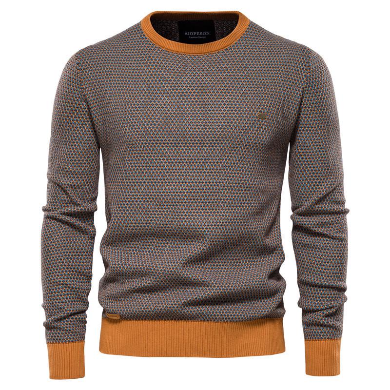 Men's Personalized Khaki Round Neck Warm Knit Pullover for Autumn/Winter