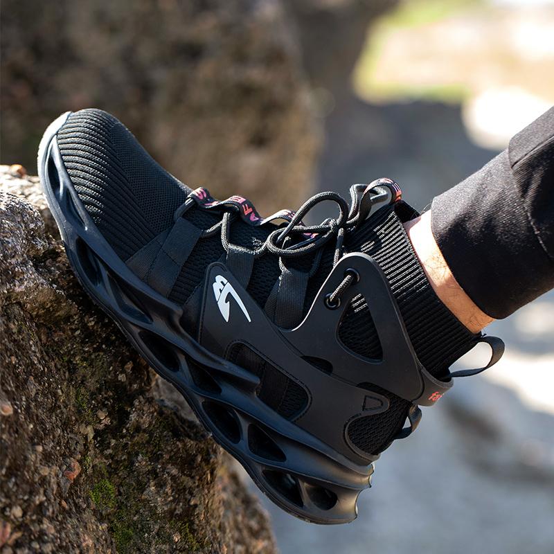 Lightweight Safety Shoes Men Work Shoes Non-Slip Steel Toe Boots Sneakers Breathable Shoes All-Season Outdoor Anti Piercing Shoe