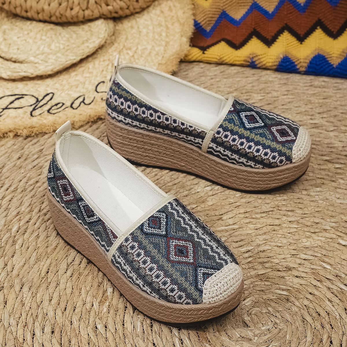 

Thick-soled famous style women s summer mesh sandals in the elderly mother casual soft-soled non-slip woven thick-soled women s shoes 36 серый