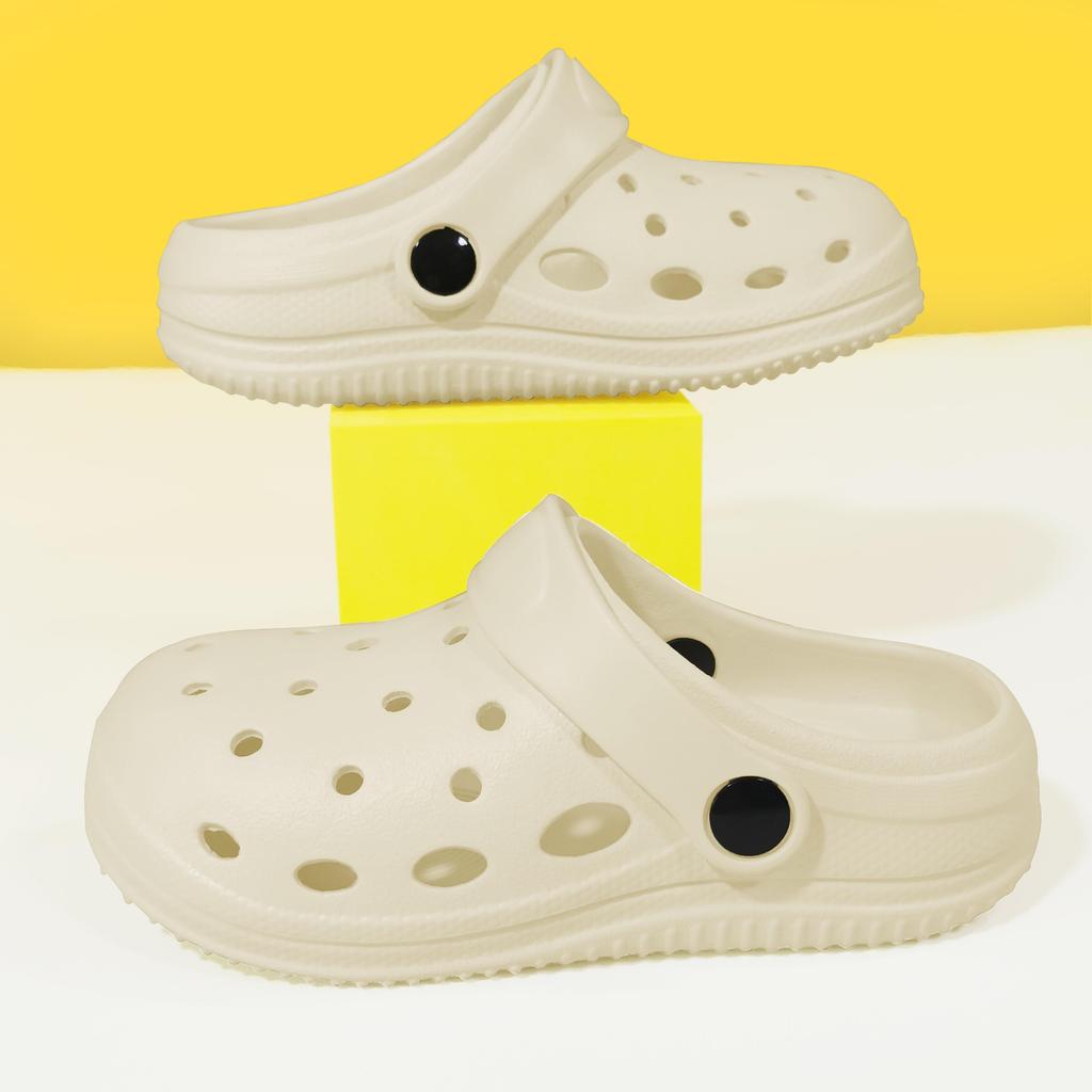 Hanging ornaments, clothing, shoes, bags, pet toys, shoes with BBs, cartoon accessories, cute mini shoes, DIY