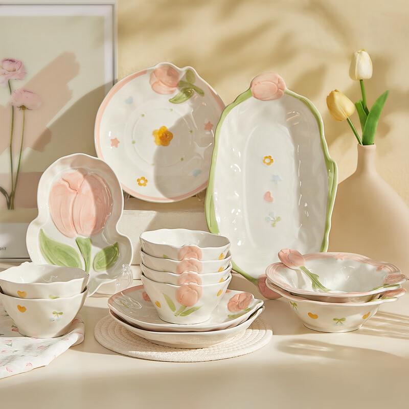 Naijiang Embossed Ceramic Dinnerware Set
