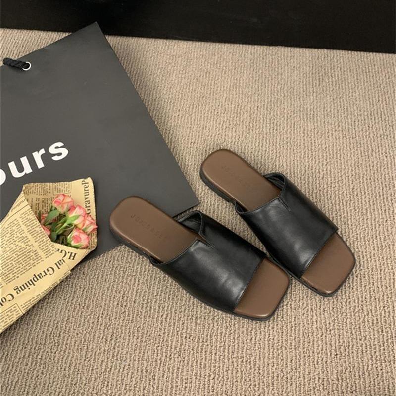 Summer 2025 retro style simple women's mother sandals open-toed flat one-word slippers fashion temperament cool slippers
