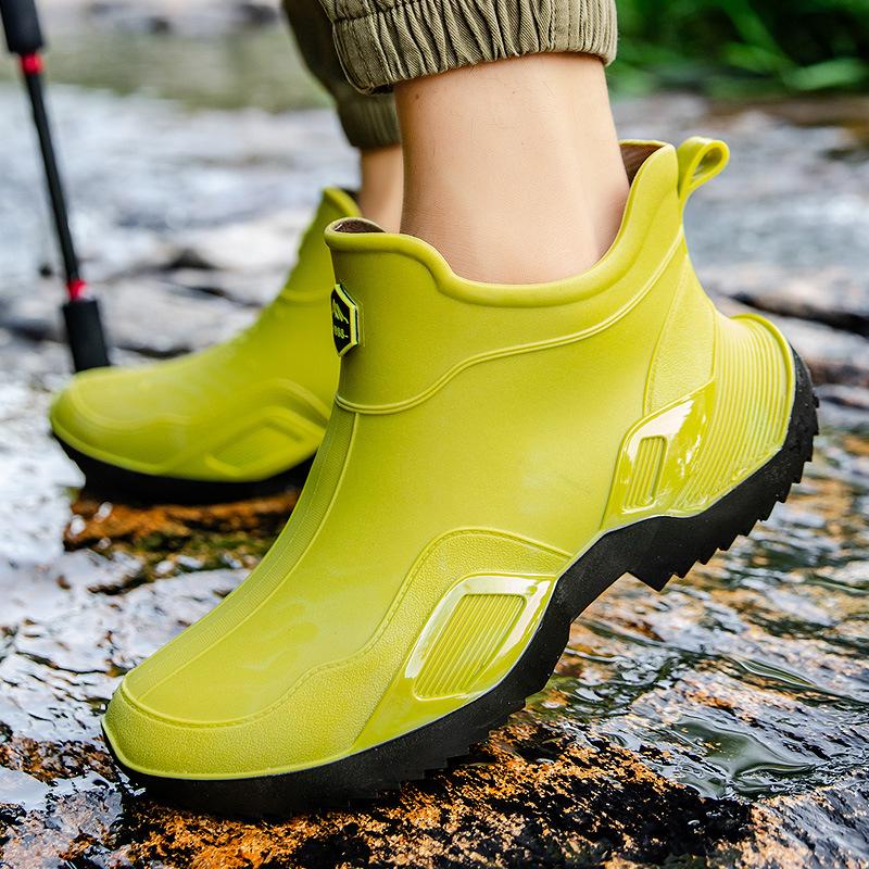 Neue Regenschuhe kurzer Schaft Herren Erwachsene wasserdichte Schuhe Damen Regenstiefel rutschfeste und abriebfeste Gummischuhe Fleece warm Mode Wasserschuhe