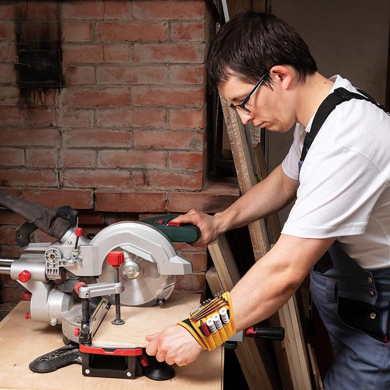 2pcs Magnetic Wristband with Super Strong Magnets Holds Screws, Nails, Drill Bit. Unique Wrist Support Design