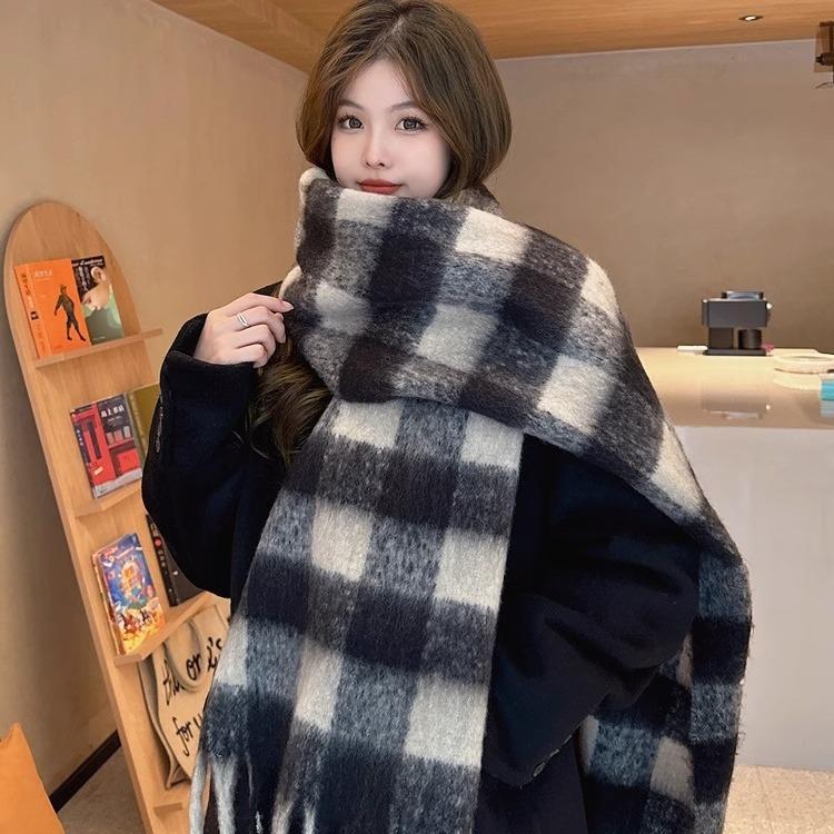Knitted Scarf Winter New Fashion Versatile Korean Version Round Neck Velvet Thick Black and White Plaid Cold and Warm