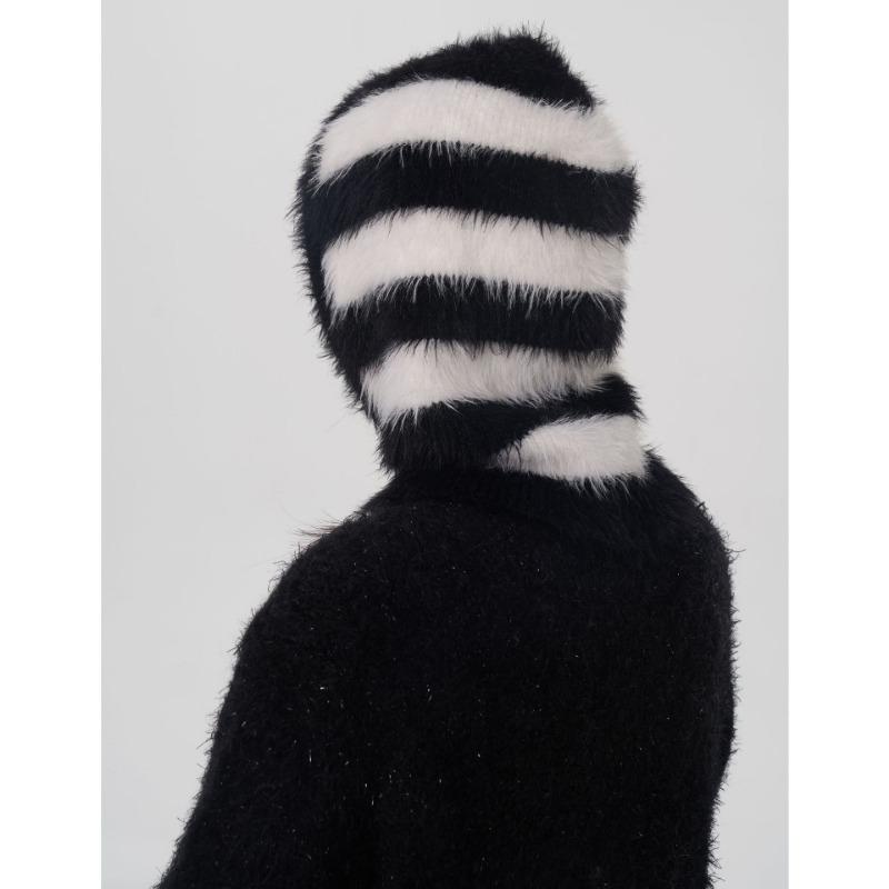 

Design niche two-color striped imitation mink balaclava hat personalized pullover knitted hat wool hat women