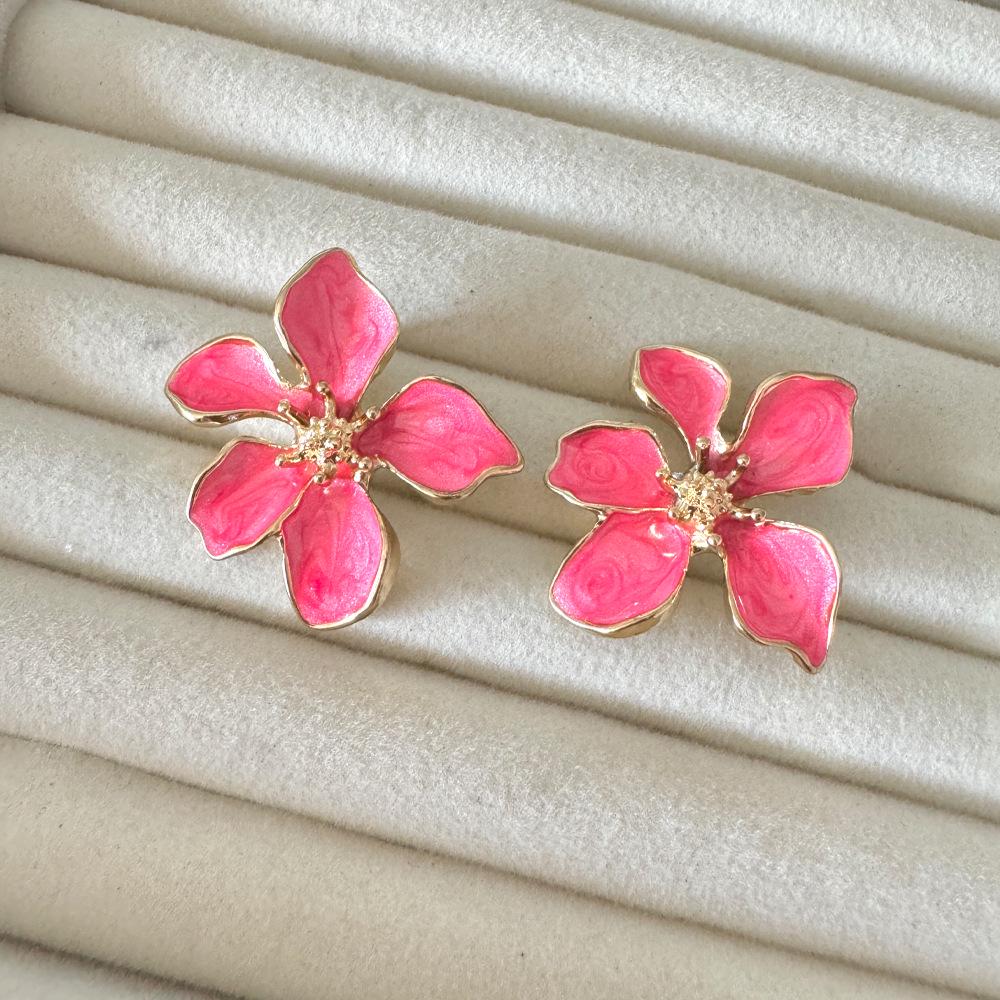 Chinese Style 2024 Drip Glaze Flower Petal Stud Earrings - Exaggerated Niche Design for Luxurious Elegance