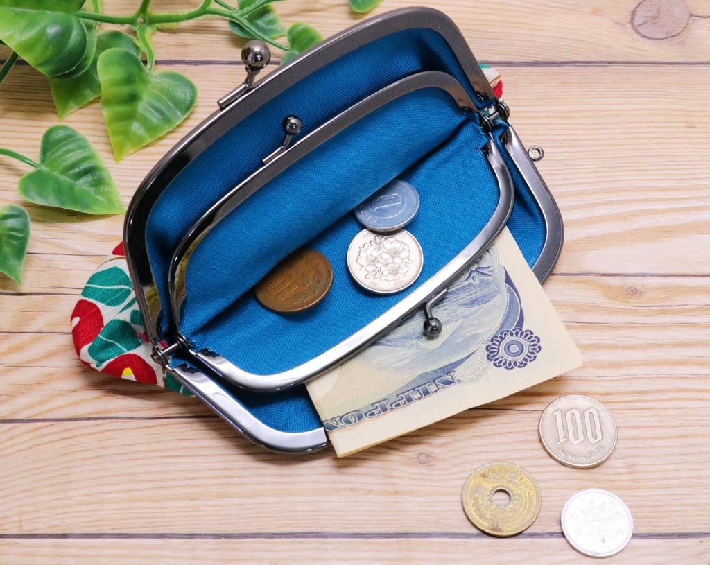 Made in Japan Gama-guchi Wallet Coin Purse Camellia Parent-and-Child Gama-guchi Cotton 10.5 × 17 × 1.5 cm