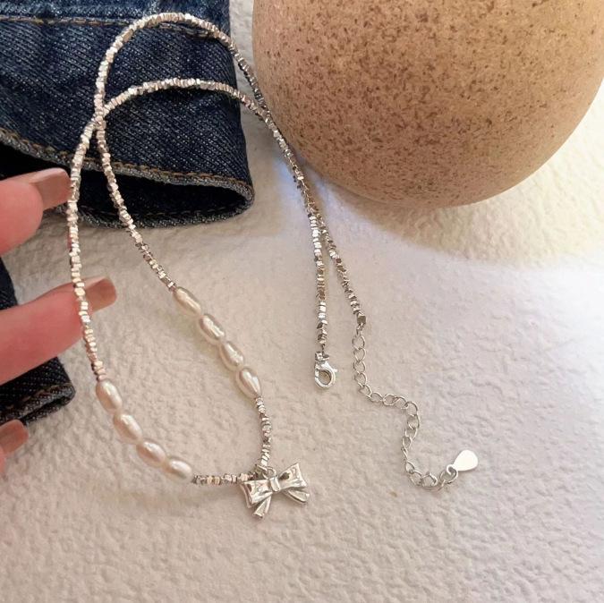 Elegant Freshwater Pearl and Shell Bead Women's Necklace - High-End Design Choker and Clavicle Chain