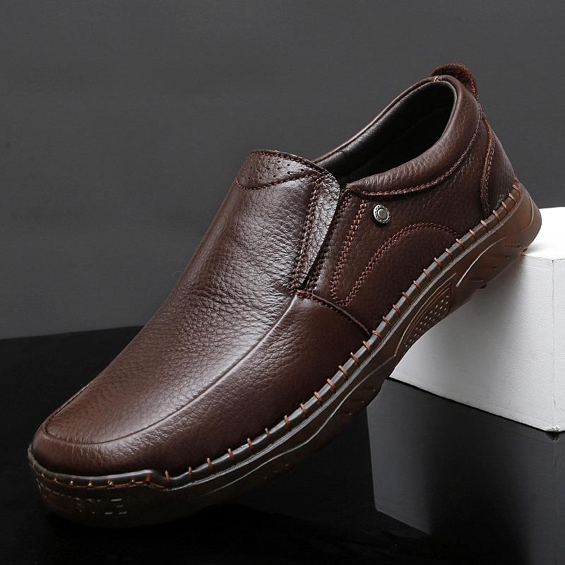 Men's Autumn Low-Top Slip-On Leather Shoes - Versatile, Breathable Casual Driving Footwear in Large British Style.