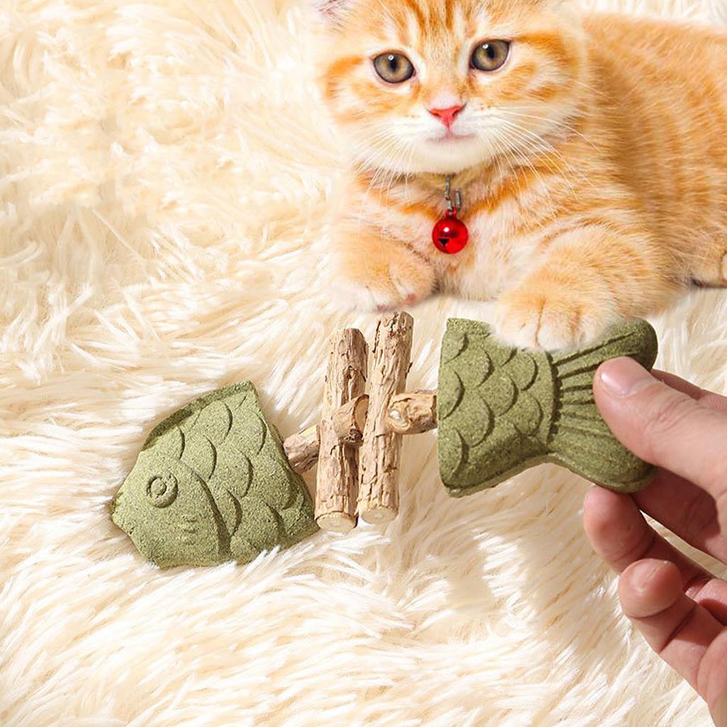 Cat Toy Fish Bones PolygonumKlubber Catnip Molar Stick Imitation Fish Molar Bite-Resistant Cat Stick for Licking Pawing Playing