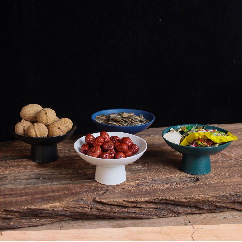 Chinese Ceramic Fruit Bowl Creative White Round Fruit Nut Sundries Storage Tray Home Dessert Ice Cream Bowl Tabletop Tableware