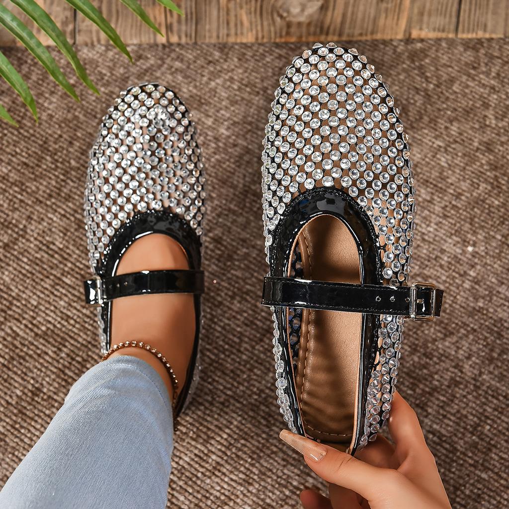 2024 Summer Mesh Buckle Hollow Breathable Flat Shoes Full Diamond Women's Sandals Hollow Fashion Single Shoes Fishing Net Shoes Women's