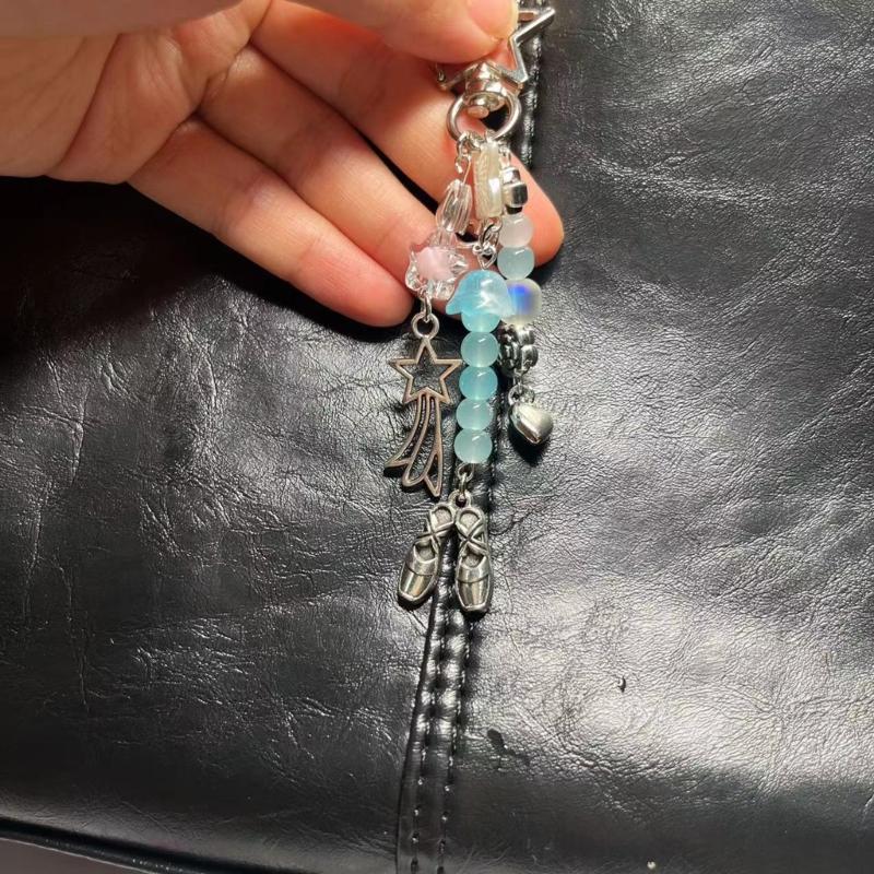 Aesthetic Keychain with Star and Strawberry Charm Fashionable Key Holder Unique Purse Decoration for Daily Party