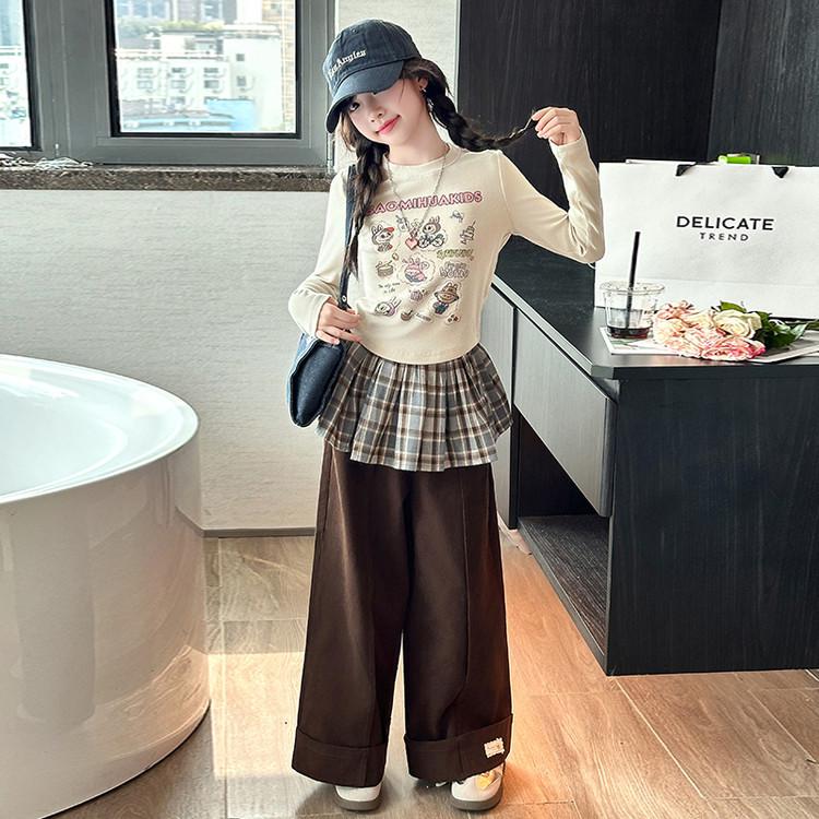 Girls' Trendy Autumn Outfit: Stylish Sweatshirt & Flap Pants Two-Piece Set