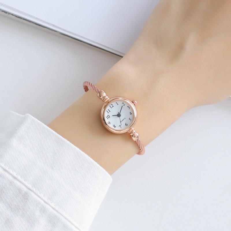 

Small Gold Bangle Bracelet Luxury Watches Stainless Steel Retro Ladies Quartz Wristwatches Fashion Casual Dress Women s Watches