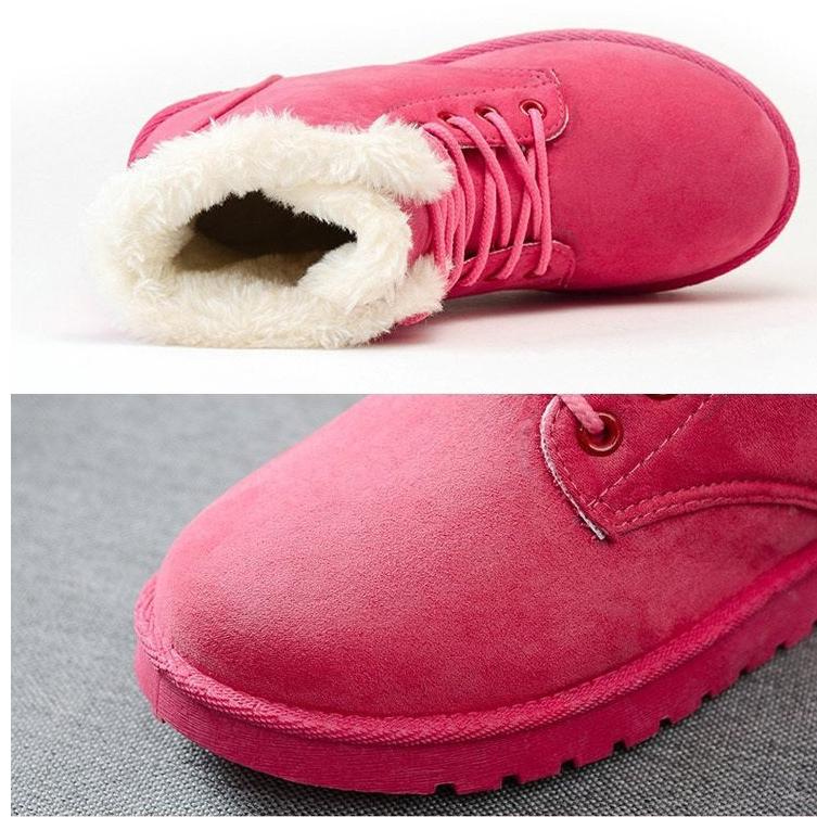 Winter New Flat Snow Boots Comfortable Warm Velvet Plush Cotton Shoes Round Toe Snow Boots Lace-up Short Boots Women