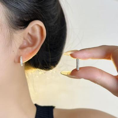 Dazzling S925 Zircon Stud Earrings: Women's Simple Mori Style, Versatile Luxe Fashion with Screw Back Design.