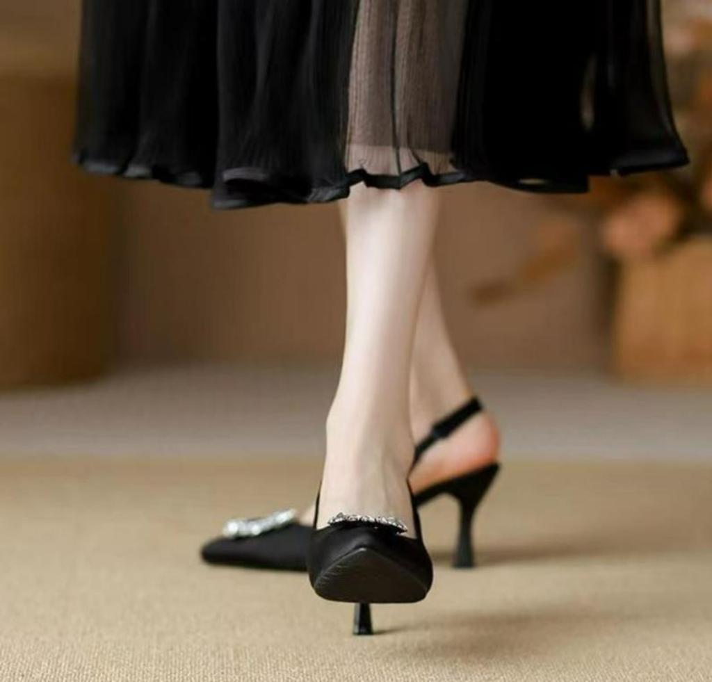 Brand Women Pumps Luxury Crystal Slingback High Heels Summer Bride Shoes Comfortable Triangle Heeled Party Wedding Shoes