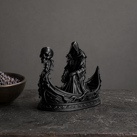 Horror-Thema Schreibtischdekoration 3D-gedruckte gotische Sensenmann-Schädel-Bootsfigur, Kleines Desktop-Ornament Halloween für Partydekoration, Dunkles Sammlerstück Eingang