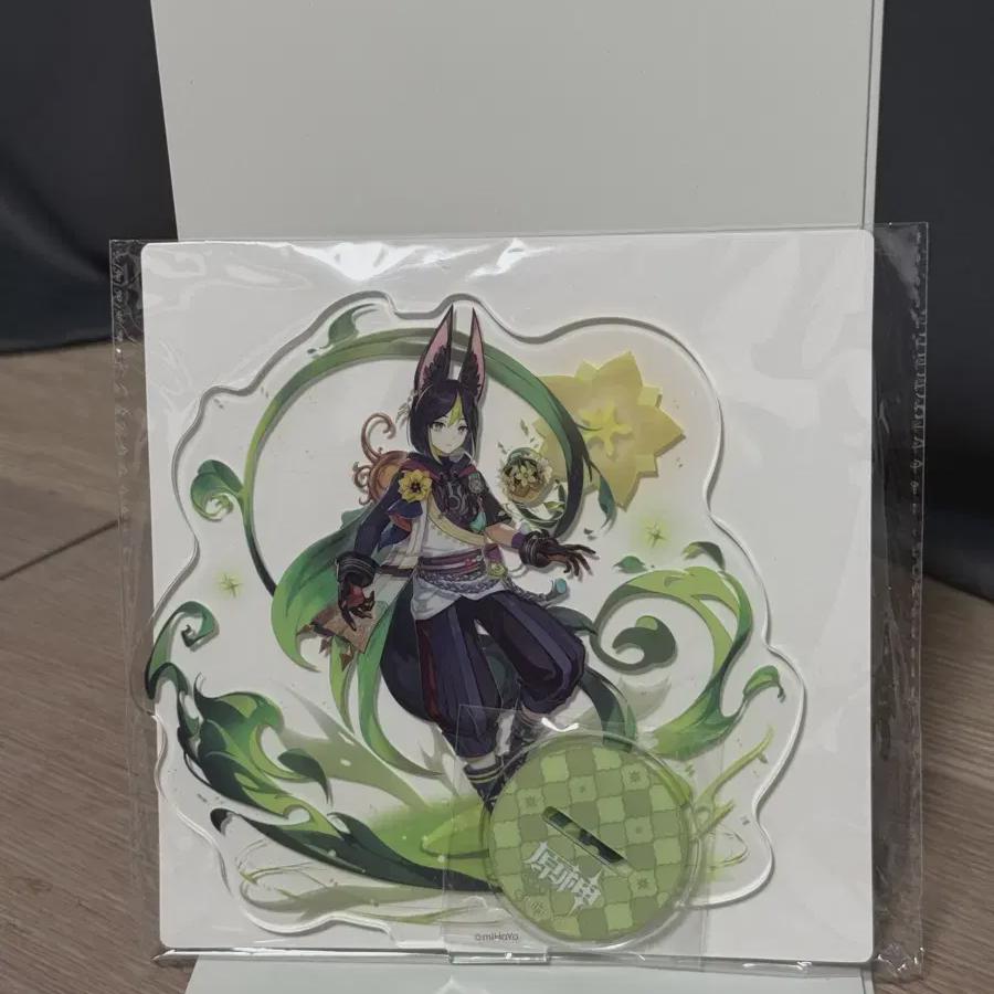 

Wonshin Tainari Acrylic Stand