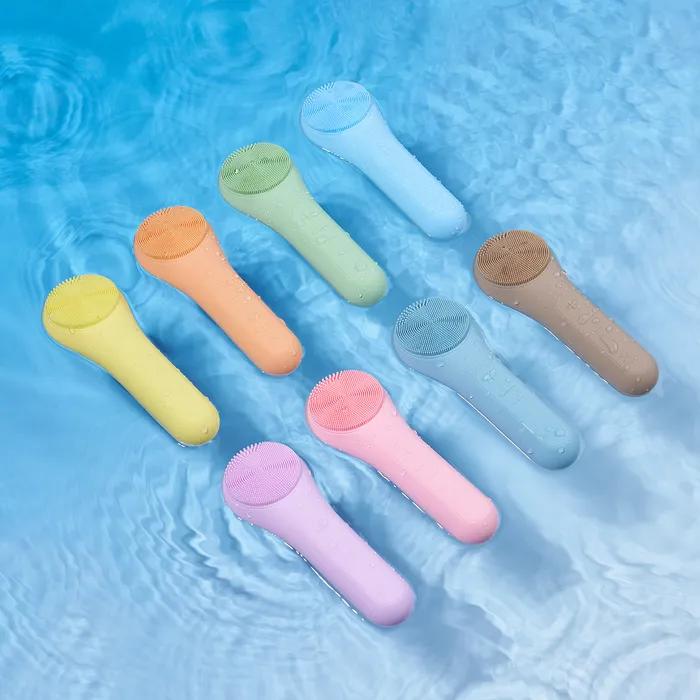 Silicone vibrating cleanser