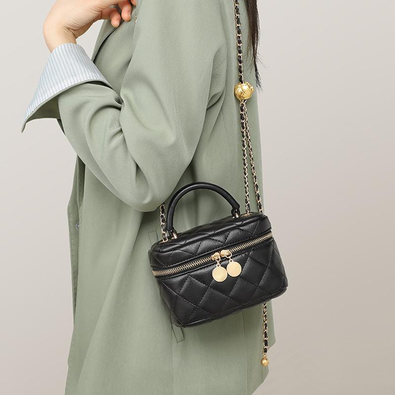 Bag New Women's Bag Crossbody Autumn and Winter Leather Premium Versatile Chain Handbag