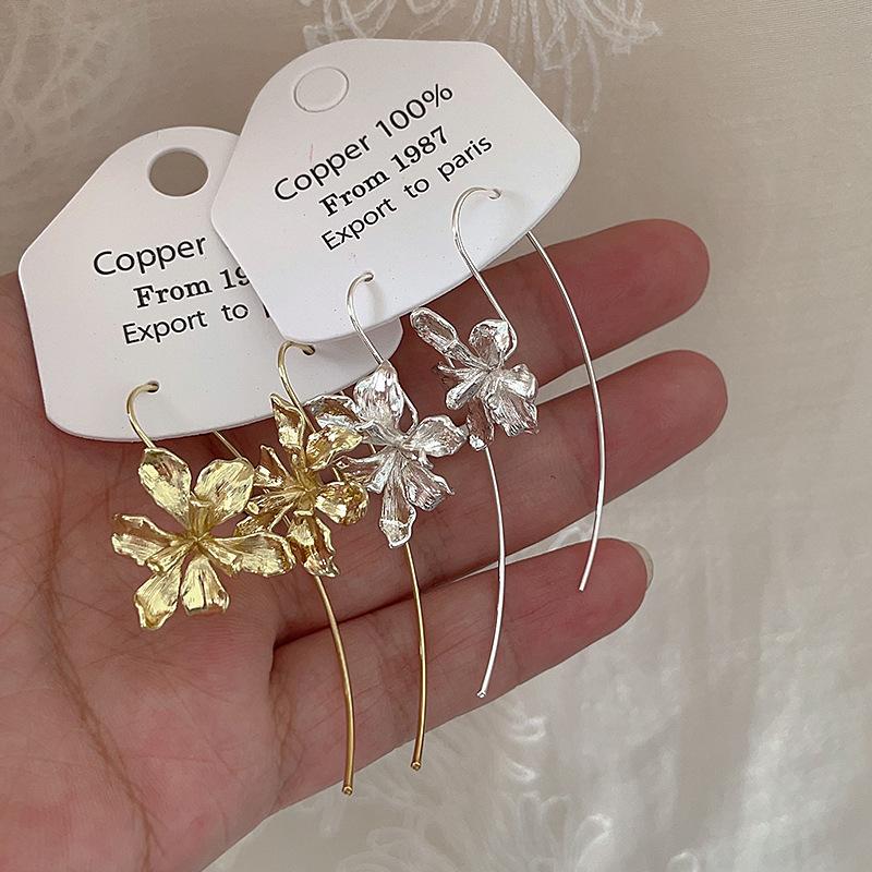 Retro court style iris flower, ear hook women light luxury elegant personality fashion temperament versatile earrings earrings