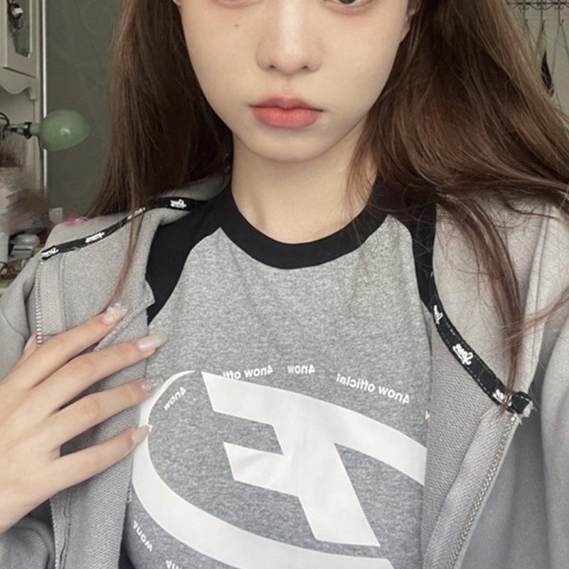 Retro Contrasting Rag-shoulder Short-sleeved T-shirt for Women's Summer New Printed Casual Slim Fit Short Top