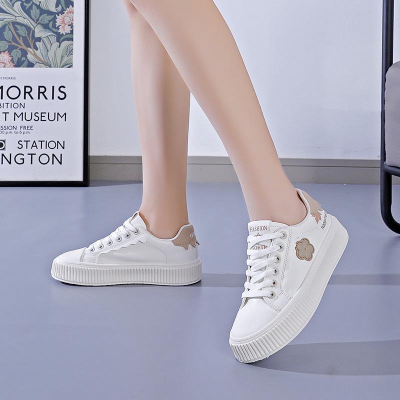 Nydelig Blomst Små Hvite Sko Damesko 2023 Vår Brettsko Flat Topp Damesko