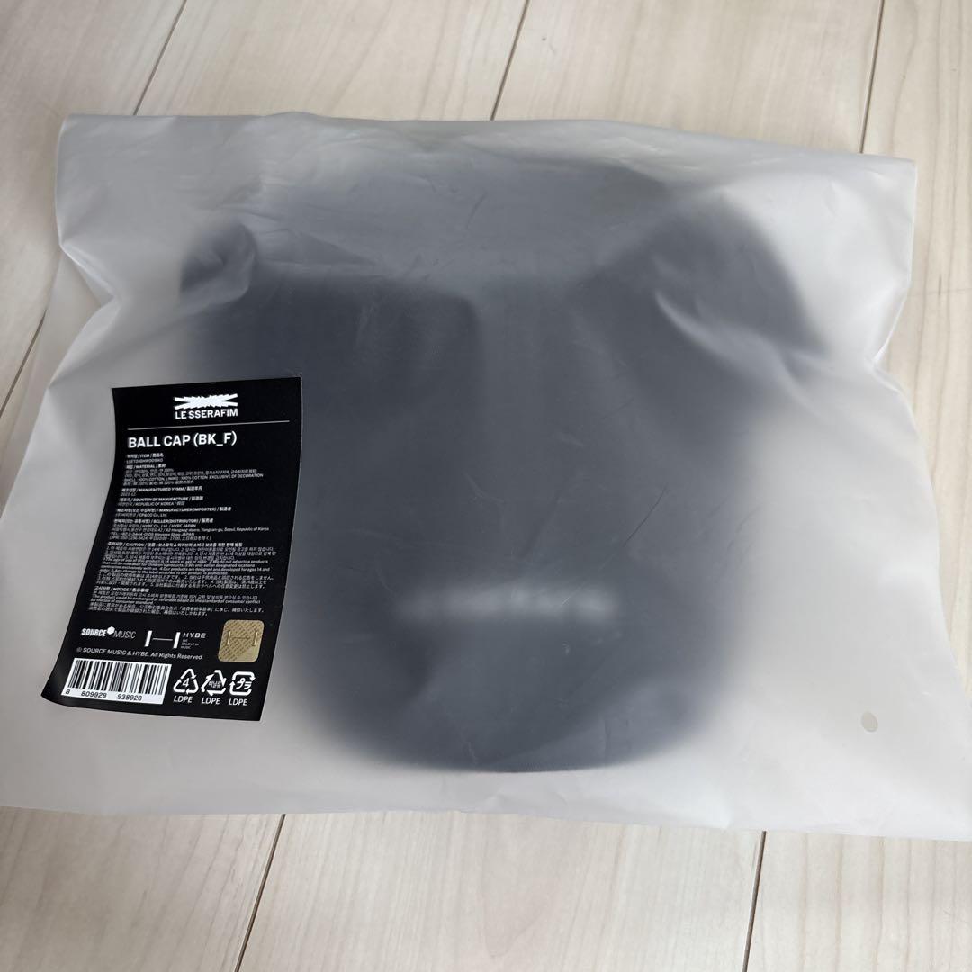 

[Б/У] БЕЙСБОЛКА LE SSERAFIM (BK_F)