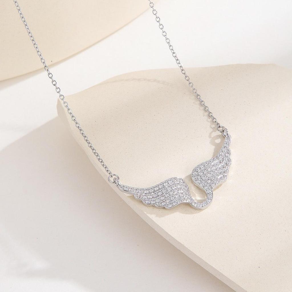 Angel Wings Diamond Necklace - Elegant, Luxurious, No-Fade Women's Jewelry