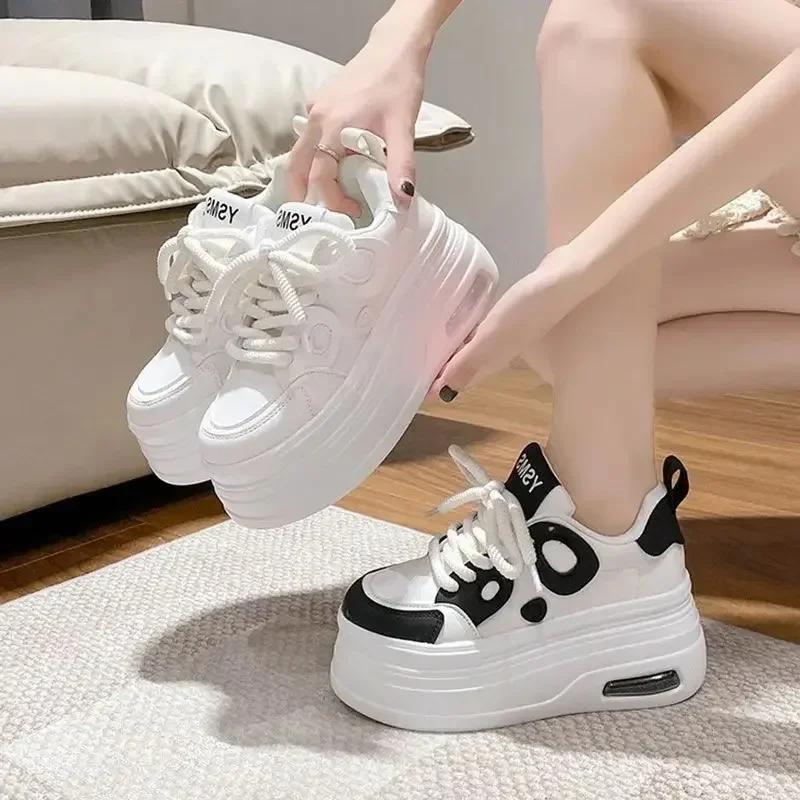 Fashion 2024 Autumn Fashion Versatile Platform Sneakers  Women Round Toe Lace Up Comfort Thick Bottom Sport Casual White Women's Shoes