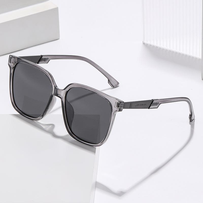 Large Square Frame Sunglasses High-end Fashionable Driving Travel Beach UV-protective Decorative Glasses Street Photography