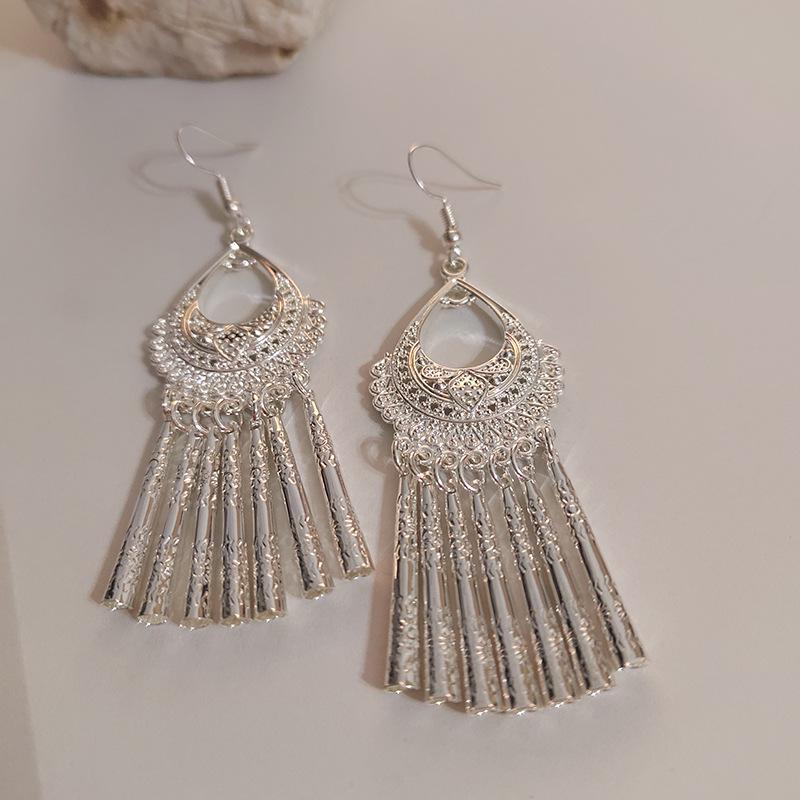 Yunnan Ethnic Style Handmade Tassel Earrings for Women