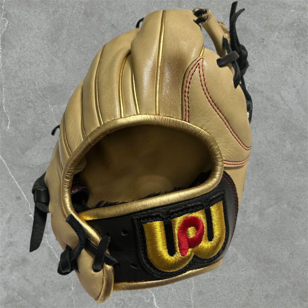 Used World Pegasus Wilson Soft Gloves Reinforced Core Material