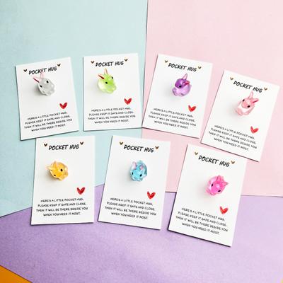 7Pcs Bunny Pocket Hug Card Positive Keepsake Card with Cute Resin Mini Bunny Emotional Support Card Gift for Friends Easter Basket Stuffers